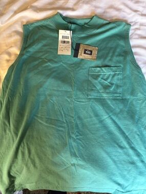 Woolrich Women’s Light Spruce Crewneck Pocket Tee